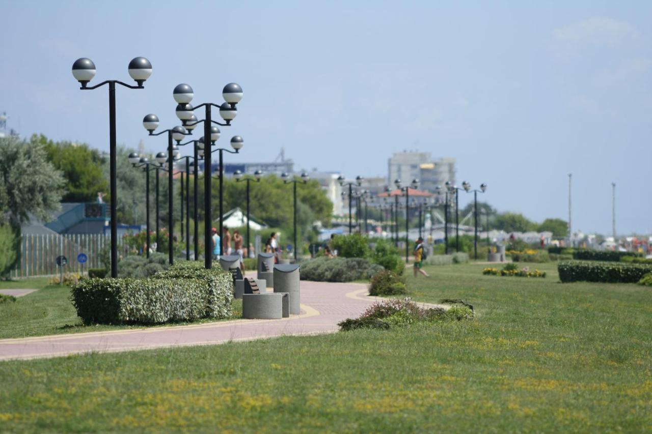 Sole B Daire Bibione Dış mekan fotoğraf